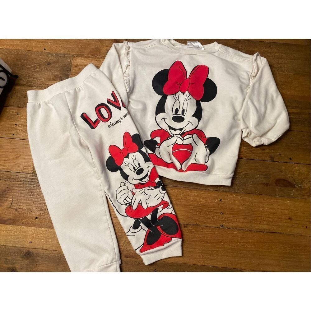 Disney size 4 Minnie Mickey 2 piece outfit white red heart love valentines